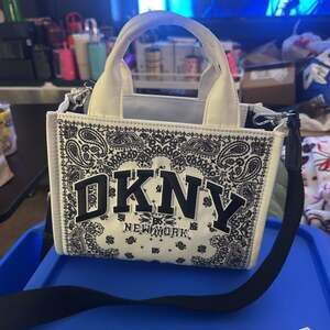 DKNY Hadlee Small Tote - ,